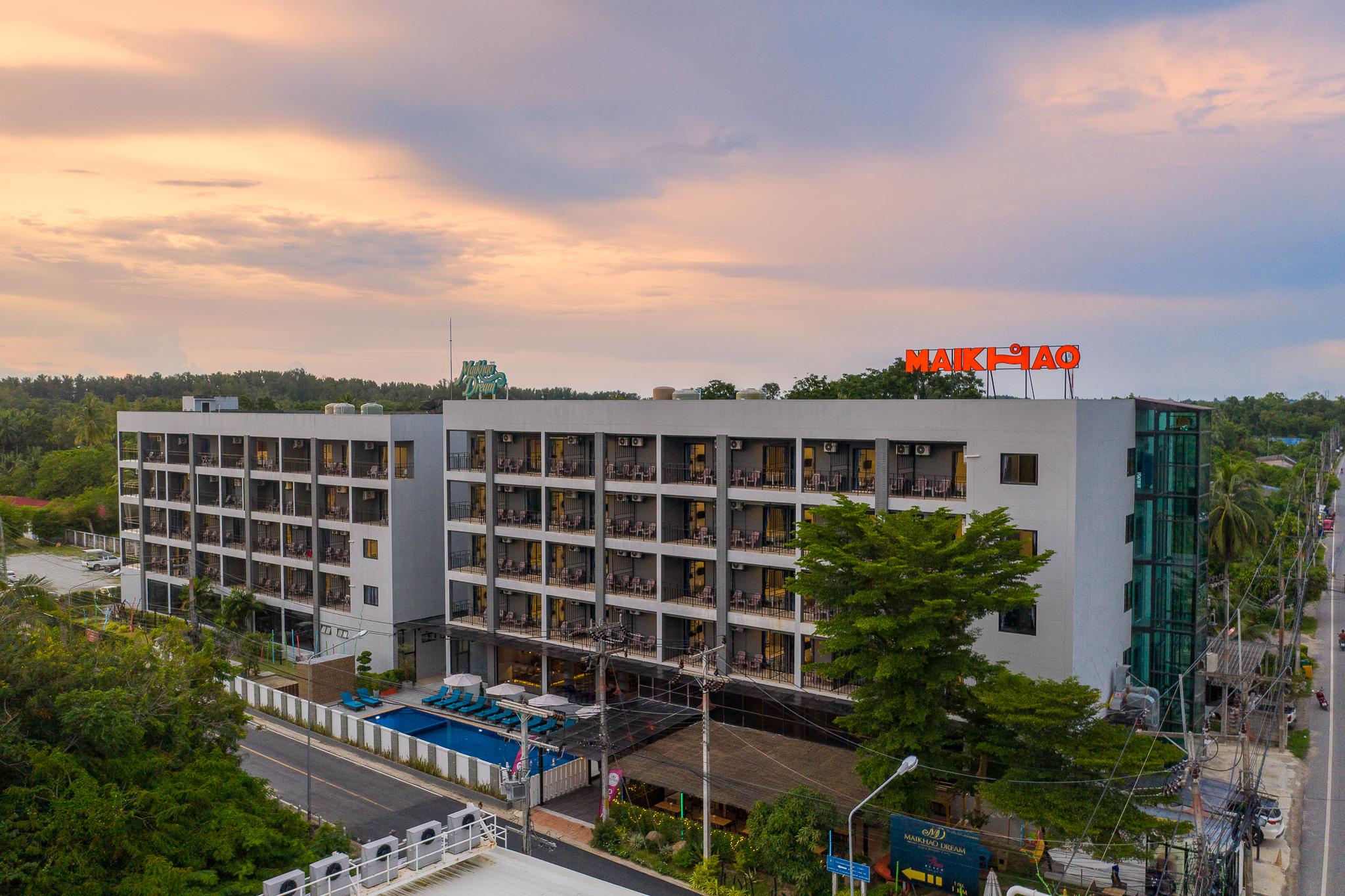 Maikhao Hotel Managed By Centara Mai Khao Exterior photo